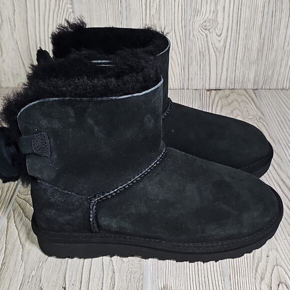 UGG Mini Bailey Sheepskin Black Bow II Leather Ankle Boots Womens Size 6 NEW - Picture 2 of 14